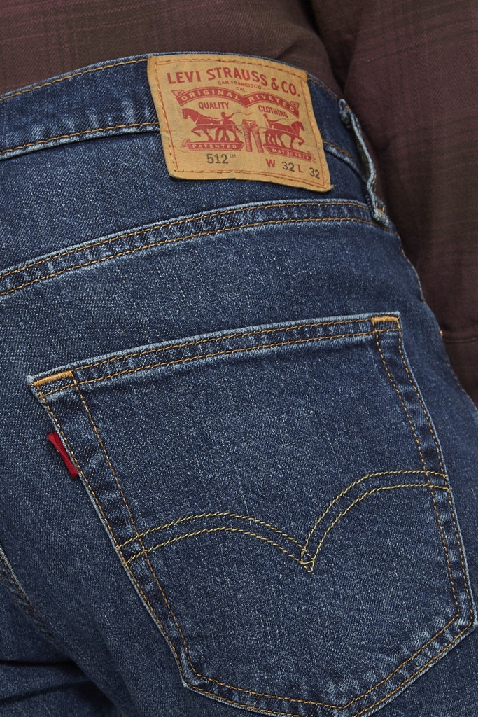 28833-0887-dark-indigo-worn-levi-s (10).jpg