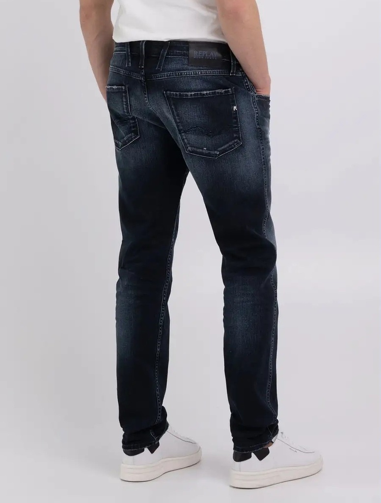 M914Y 000 573BB52 007-E.jpg